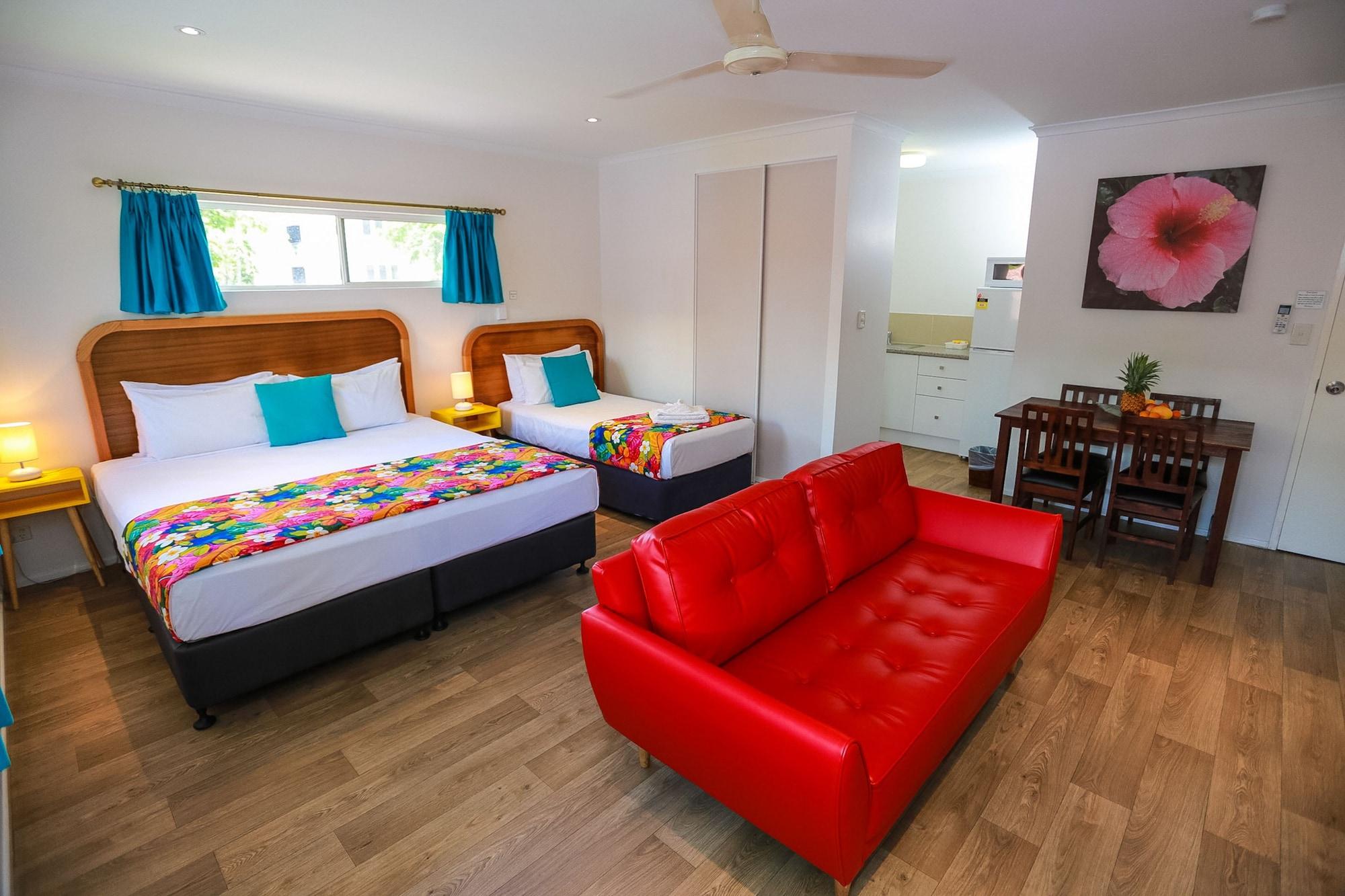Port Douglas Motel Exterior photo